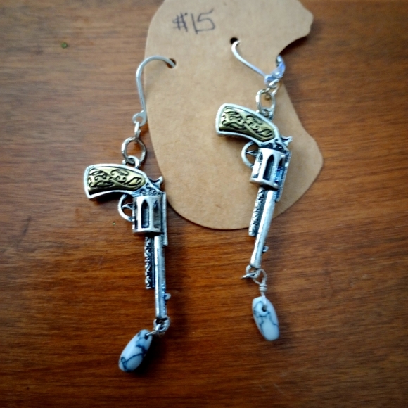 Handmade earrings - Picture 1 of 1